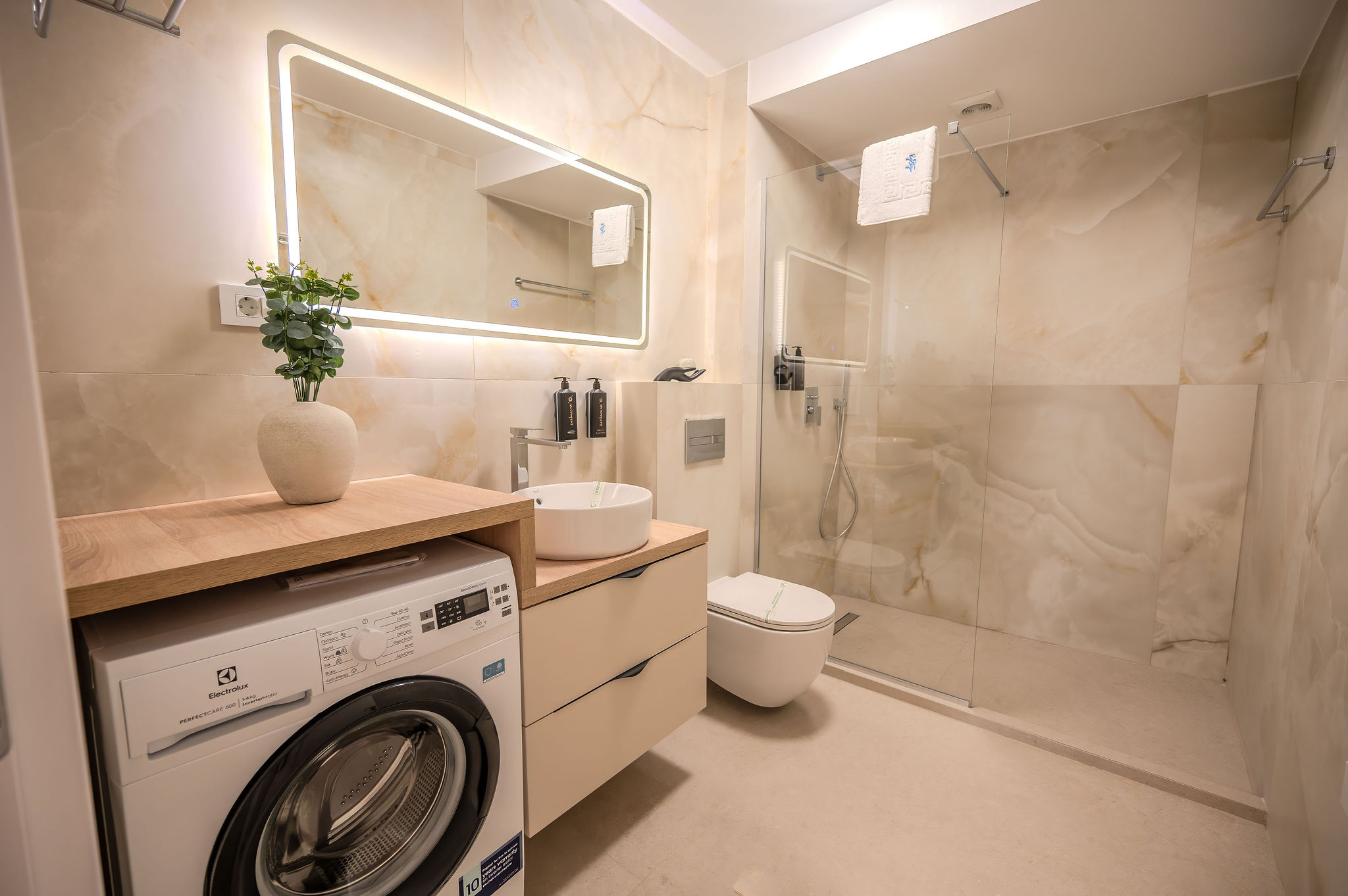 AC-630-Ghost Collection (145 SQM 2BD Sea View Premium) — Διαμέρισμα — κατάλυμα διακοπών με θέα στη θάλασσα στο Aqua Cullinan Resort & SPA, Mamaia Nord, Κωνστάντζα, Ρουμανία — φωτογραφία 8 του καταλύματος | Aqua Vista Rentals