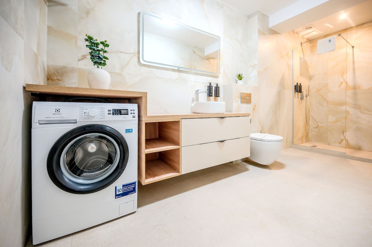 AC-601-Silver Spirit Collection (104 SQM 1BD+ City View) — Διαμέρισμα — κατάλυμα διακοπών με θέα στην πόλη στο Aqua Cullinan Resort & SPA, Mamaia Nord, Κωνστάντζα, Ρουμανία — φωτογραφία 7 του καταλύματος | Aqua Vista Rentals