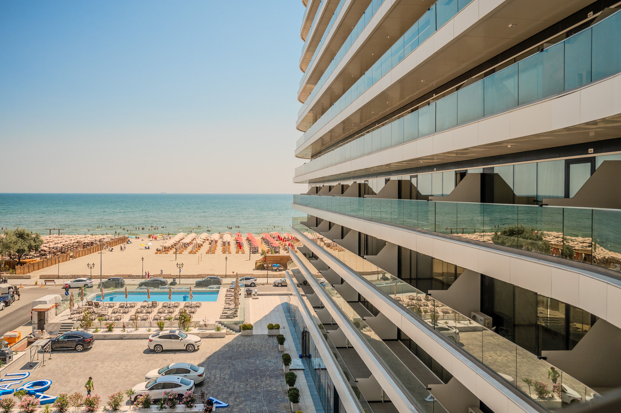 AC-408-Spectre Collection (60 SQM Studio Sea View) — Στούντιο — κατάλυμα διακοπών με θέα στη θάλασσα στο Aqua Cullinan Resort & SPA, Mamaia Nord, Κωνστάντζα, Ρουμανία — κύρια φωτογραφία του καταλύματος | Aqua Vista Rentals