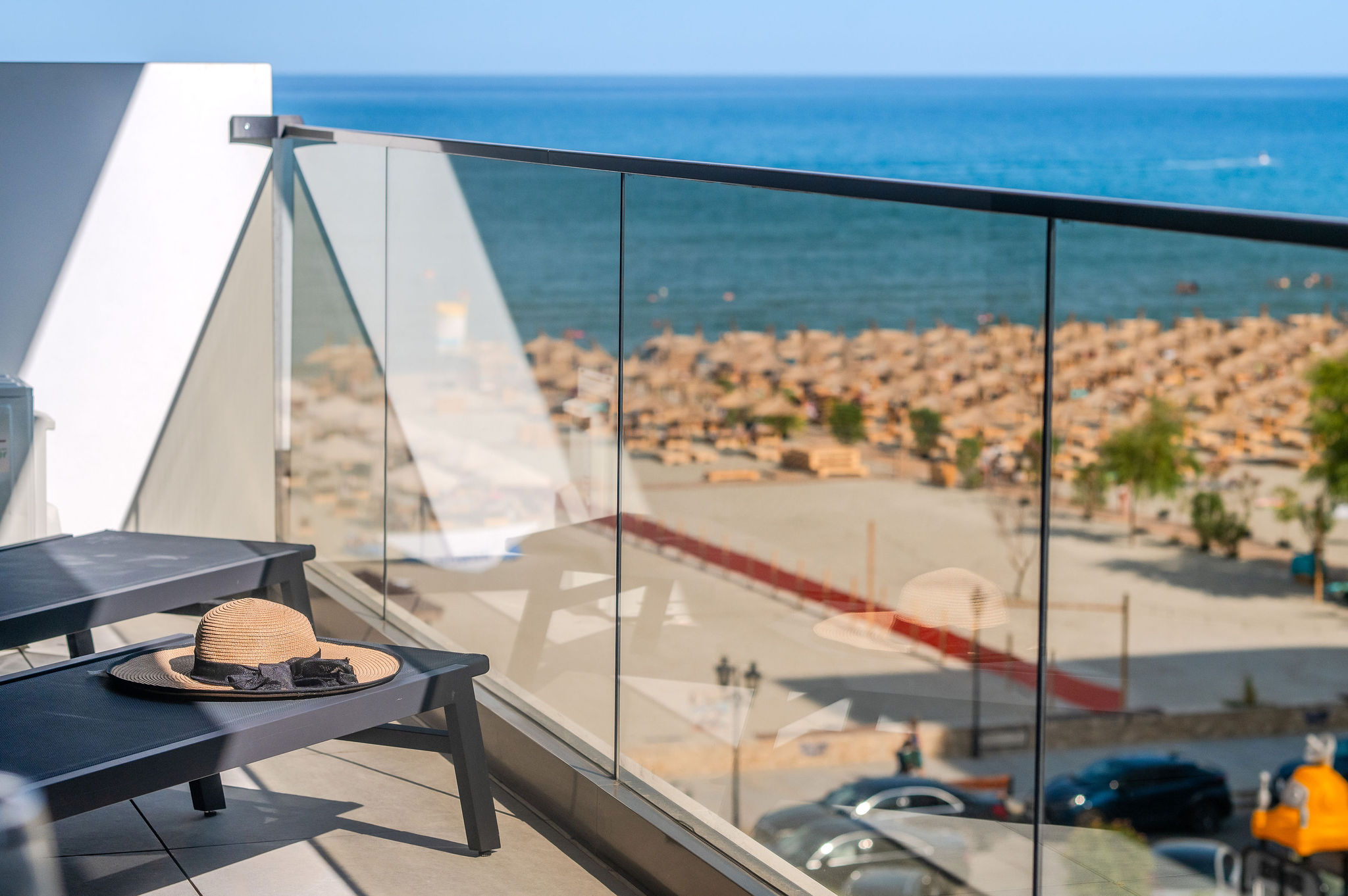 AC-422-Wraith Collection (102 SQM 2BD Family Sea View) — Διαμέρισμα — κατάλυμα διακοπών με θέα στη θάλασσα στο Aqua Cullinan Resort & SPA, Mamaia Nord, Κωνστάντζα, Ρουμανία — κύρια φωτογραφία του καταλύματος | Aqua Vista Rentals