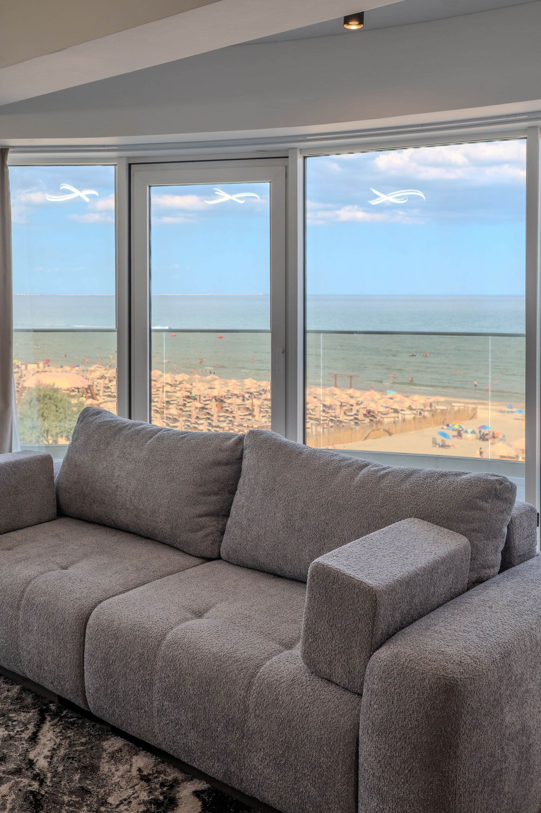 AC-419-Phantom Collection (144 SQM 2BD Panoramic Front Sea View) — Διαμέρισμα — κατάλυμα διακοπών με θέα στη θάλασσα στο Aqua Cullinan Resort & SPA, Mamaia Nord, Κωνστάντζα, Ρουμανία — φωτογραφία 2 του καταλύματος | Aqua Vista Rentals