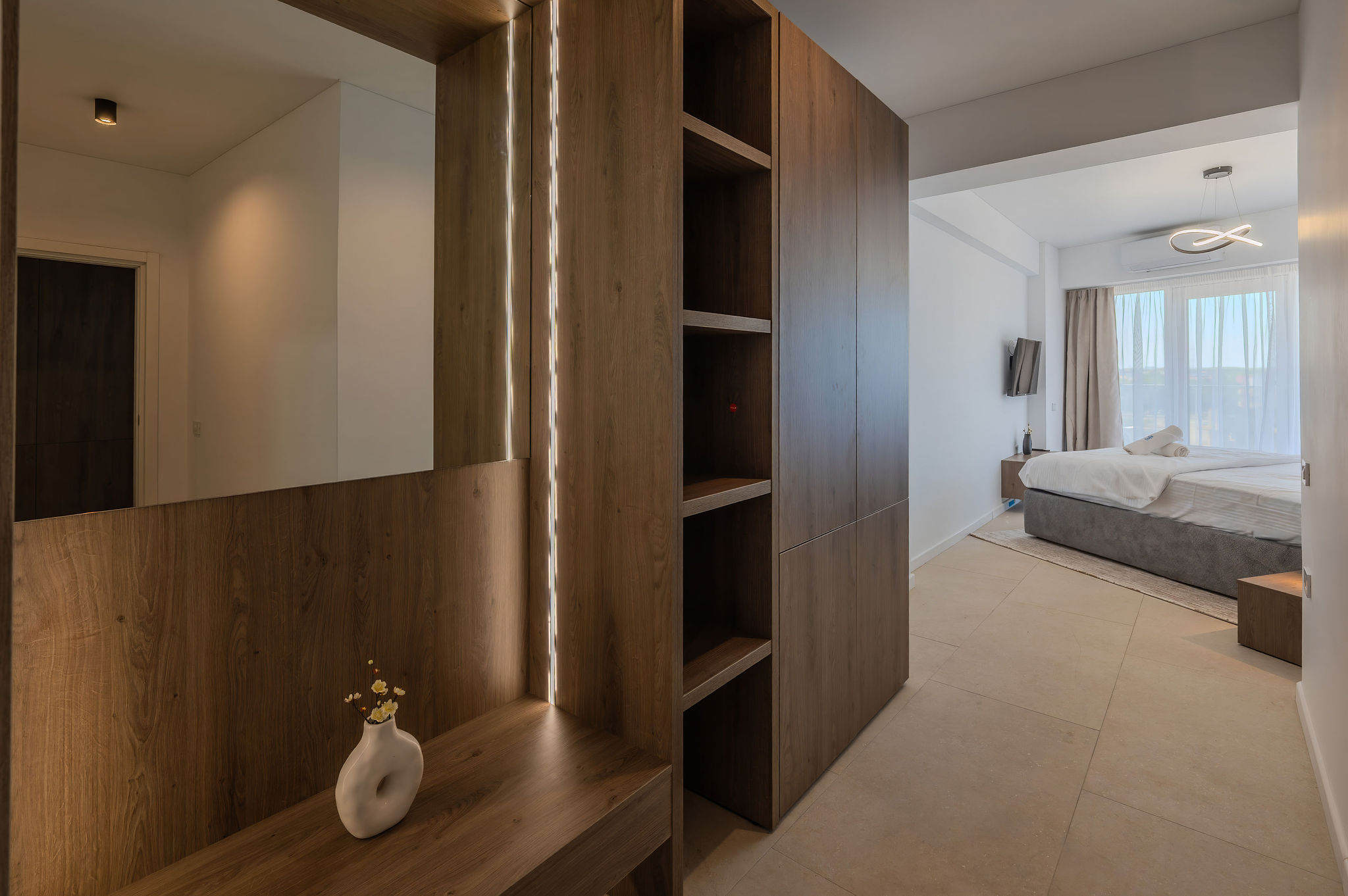 AC-405-Corniche Collection (151 SQM 2BD Corner View) — Διαμέρισμα — κατάλυμα διακοπών με θέα στην πόλη στο Aqua Cullinan Resort & SPA, Mamaia Nord, Κωνστάντζα, Ρουμανία — φωτογραφία 4 του καταλύματος | Aqua Vista Rentals