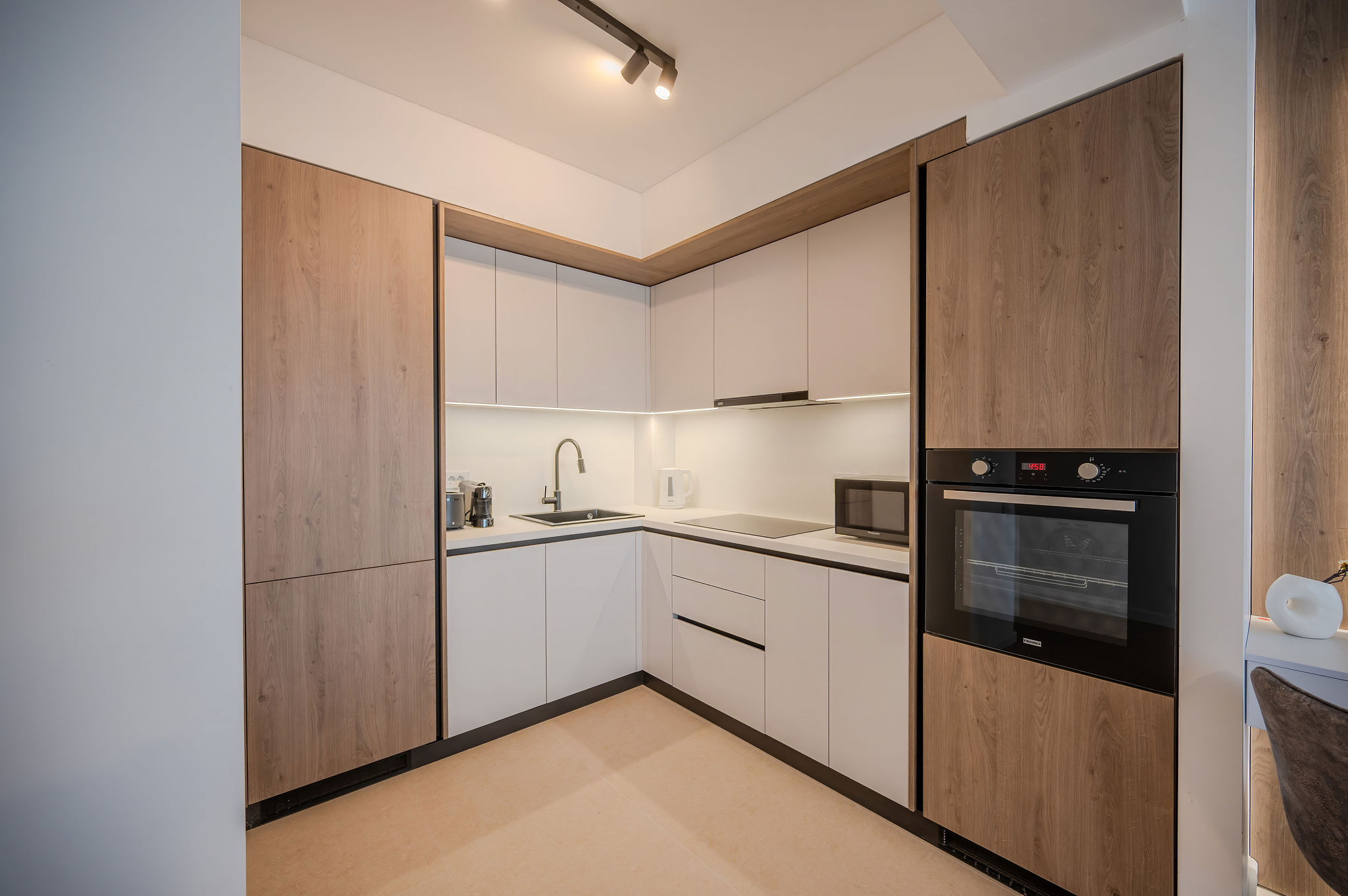 AC-401-Silver Spirit Collection (104 SQM 1BD+ City View) — Διαμέρισμα — κατάλυμα διακοπών με θέα στην πόλη στο Aqua Cullinan Resort & SPA, Mamaia Nord, Κωνστάντζα, Ρουμανία — φωτογραφία 8 του καταλύματος | Aqua Vista Rentals
