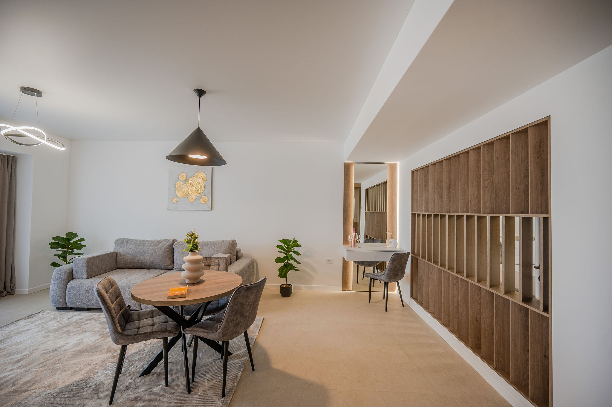 AC-402-Silver Shadow Collection (89 SQM 1BD City View) — Διαμέρισμα — κατάλυμα διακοπών με θέα στην πόλη στο Aqua Cullinan Resort & SPA, Mamaia Nord, Κωνστάντζα, Ρουμανία — φωτογραφία 3 του καταλύματος | Aqua Vista Rentals