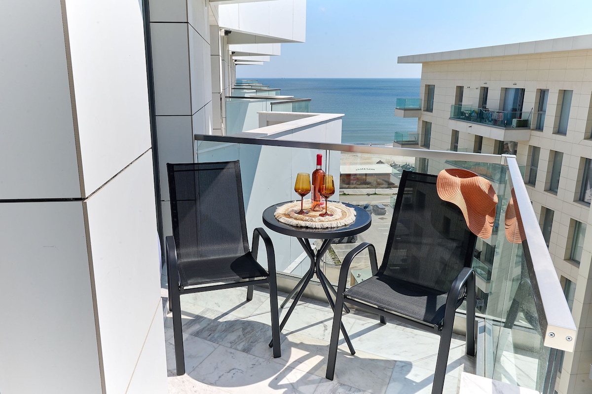 Sand Apartment Spa&Pool in Infinity Beach Resort - parking — Διαμέρισμα — κατάλυμα διακοπών με θέα στη θάλασσα στο Infinity Resort & SPA, Mamaia Nord, Κωνστάντζα, Ρουμανία — κύρια φωτογραφία του καταλύματος | Aqua Vista Rentals