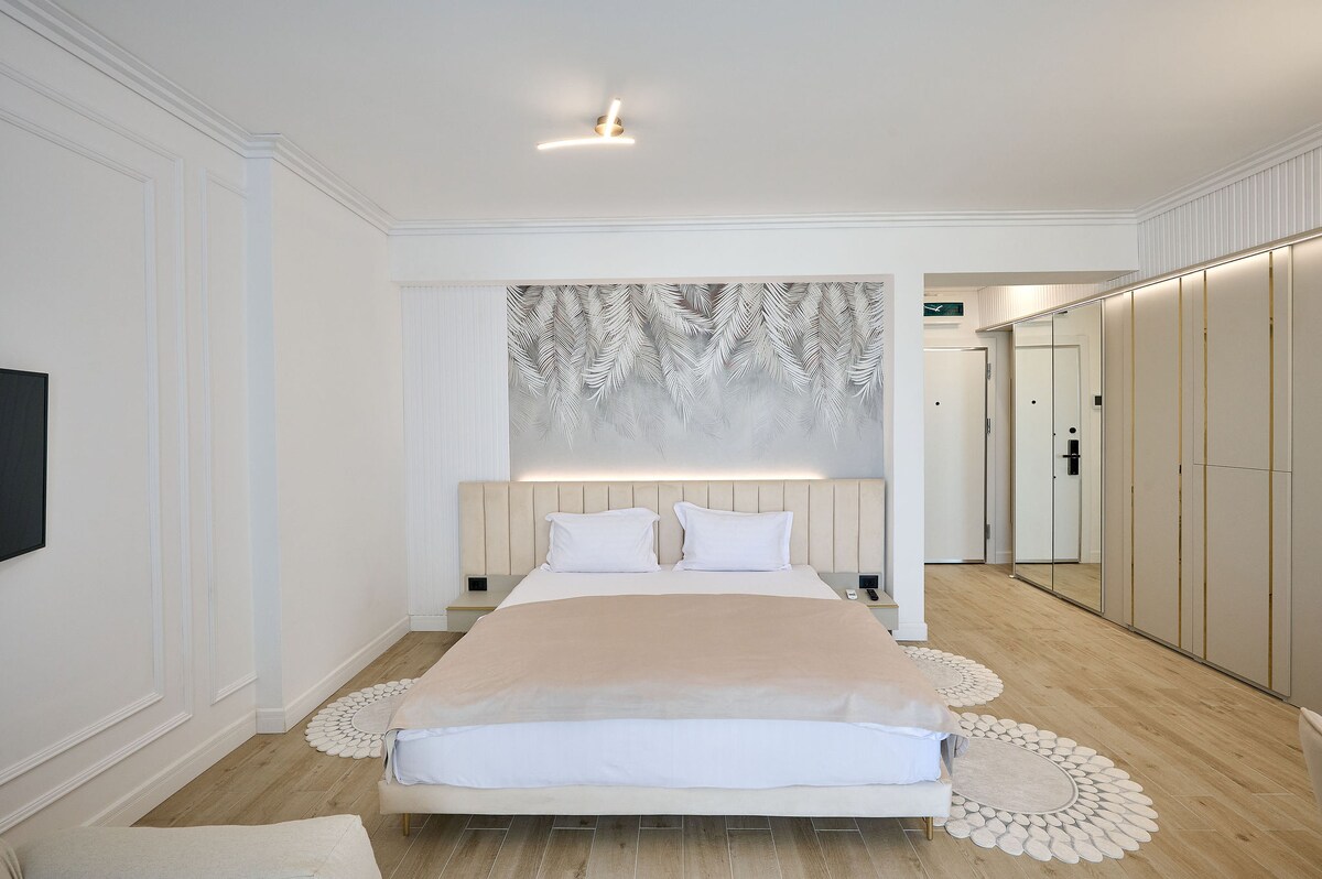 Seaview Luxury Studio in Infinity Beach Resort — Στούντιο — κατάλυμα διακοπών με θέα στη θάλασσα στο Infinity Resort & SPA, Mamaia Nord, Κωνστάντζα, Ρουμανία — φωτογραφία 2 του καταλύματος | Aqua Vista Rentals