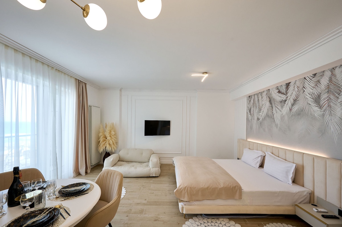 Seaview Luxury Studio in Infinity Beach Resort — Στούντιο — κατάλυμα διακοπών με θέα στη θάλασσα στο Infinity Resort & SPA, Mamaia Nord, Κωνστάντζα, Ρουμανία — φωτογραφία 6 του καταλύματος | Aqua Vista Rentals
