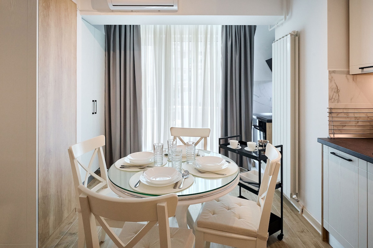 The Point Studio in Infinity Spa&Pools Resort - parking — Στούντιο — κατάλυμα διακοπών στο Infinity Resort & SPA, Mamaia Nord, Κωνστάντζα, Ρουμανία — φωτογραφία 5 του καταλύματος | Aqua Vista Rentals