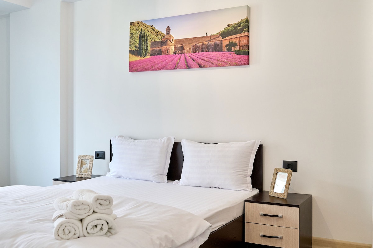 Retro Apartment in Infinity Beach Resort — Διαμέρισμα — κατάλυμα διακοπών με θέα στη θάλασσα στο Infinity Resort & SPA, Mamaia Nord, Κωνστάντζα, Ρουμανία — φωτογραφία 6 του καταλύματος | Aqua Vista Rentals