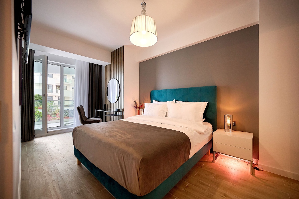 JAD Apartment in Infinity Beach Resort - parking — Διαμέρισμα — κατάλυμα διακοπών με θέα στη θάλασσα στο Infinity Resort & SPA, Mamaia Nord, Κωνστάντζα, Ρουμανία — φωτογραφία 6 του καταλύματος | Aqua Vista Rentals