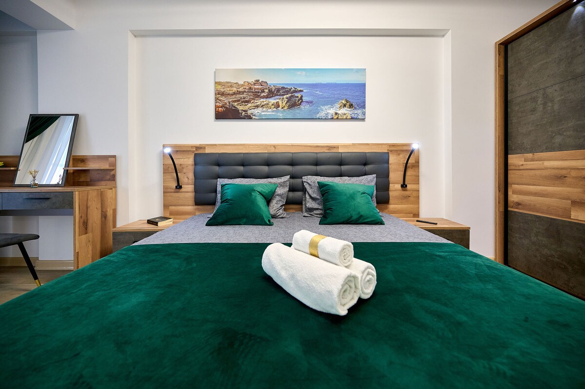 Star Apartment in Infinity Beach Resort - parking — Διαμέρισμα — κατάλυμα διακοπών στο Infinity Resort & SPA, Mamaia Nord, Κωνστάντζα, Ρουμανία — φωτογραφία 5 του καταλύματος | Aqua Vista Rentals