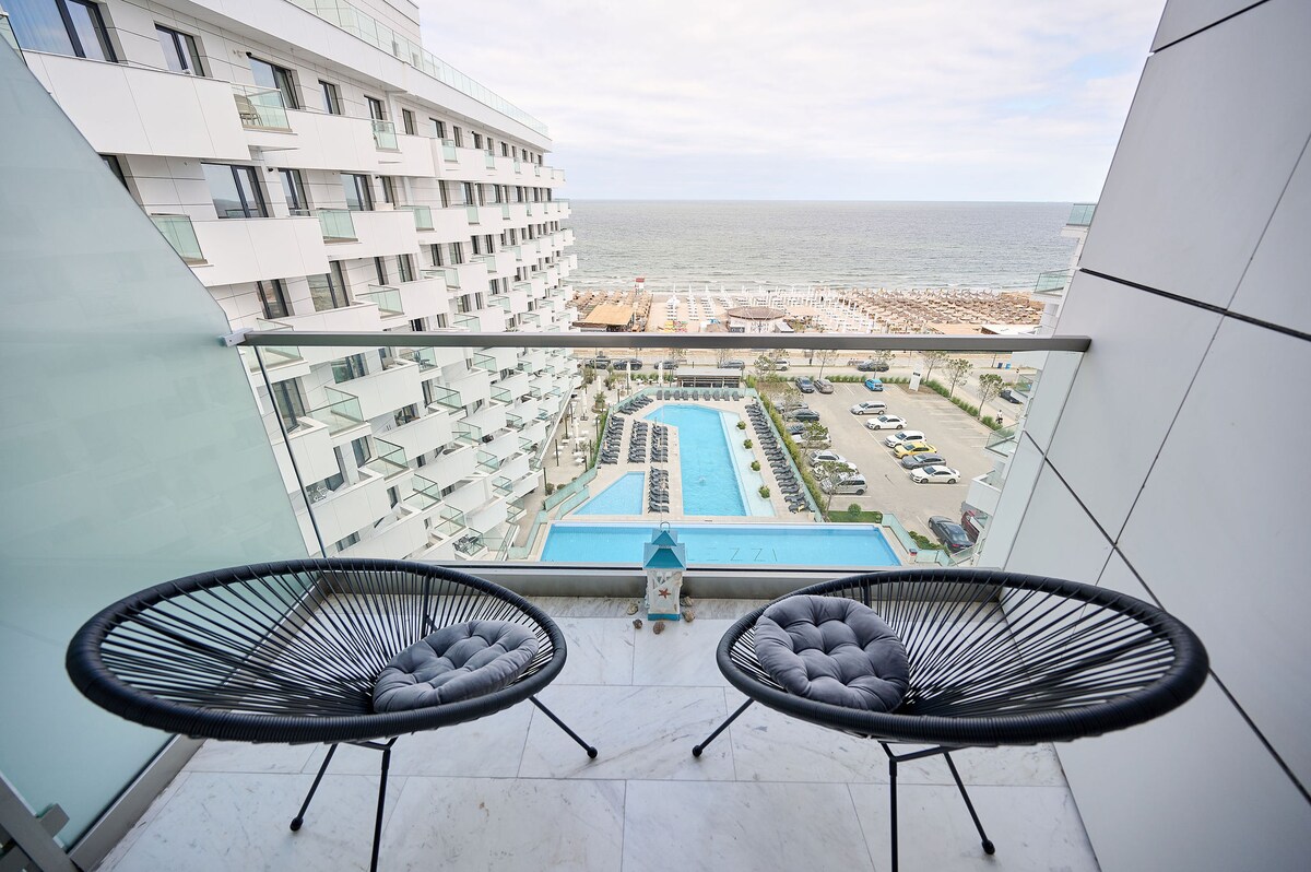 Cloud 9 Studio in Infinity Beach Resort — Στούντιο — κατάλυμα διακοπών στο Infinity Resort & SPA, Mamaia Nord, Κωνστάντζα, Ρουμανία — κύρια φωτογραφία του καταλύματος | Aqua Vista Rentals