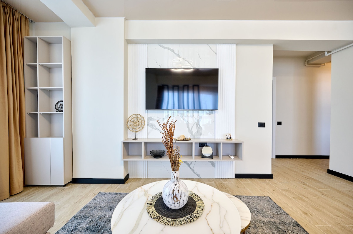 Smarald Sea View Apartment in Infinity Beach Resort - parking — Διαμέρισμα — κατάλυμα διακοπών με θέα στη θάλασσα στο Infinity Resort & SPA, Mamaia Nord, Κωνστάντζα, Ρουμανία — φωτογραφία 3 του καταλύματος | Aqua Vista Rentals